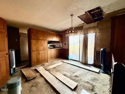 6998 Us 421 S Bear Creek NC 27207