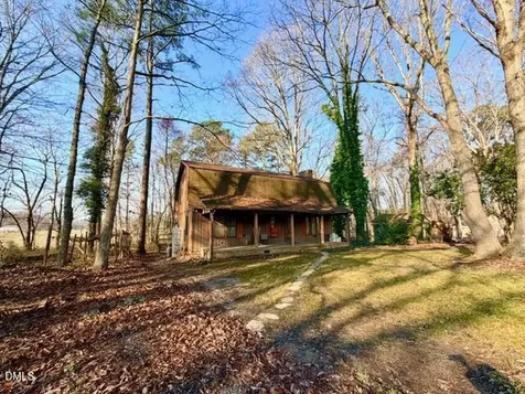 6998 Us 421 S Bear Creek NC 27207
