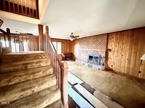 6998 Us 421 S Bear Creek NC 27207