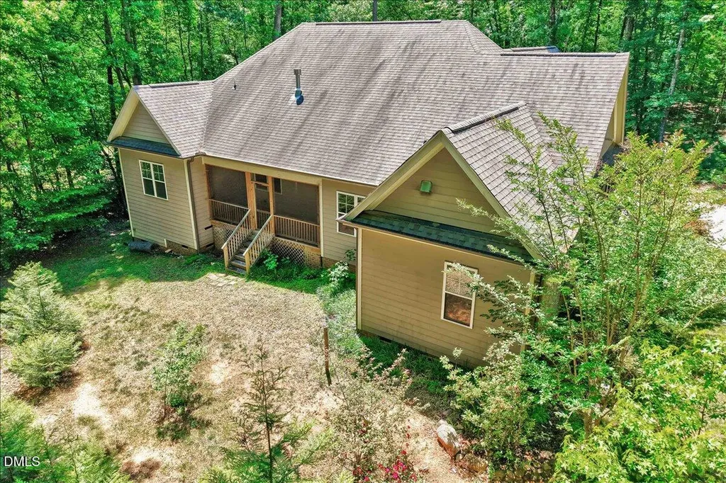 121 Freedom Trail Chapel Hill NC 27516