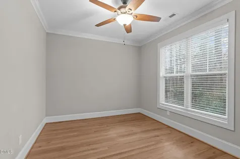 121 Freedom Trail Chapel Hill NC 27516
