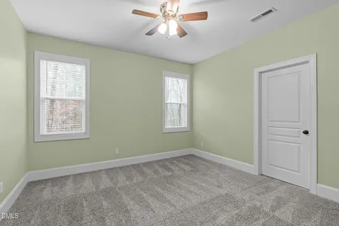 121 Freedom Trail Chapel Hill NC 27516