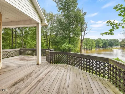 275 Lake Point Sanford NC 27332