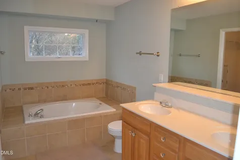 104 Ayelsford Drive Cary NC 27518