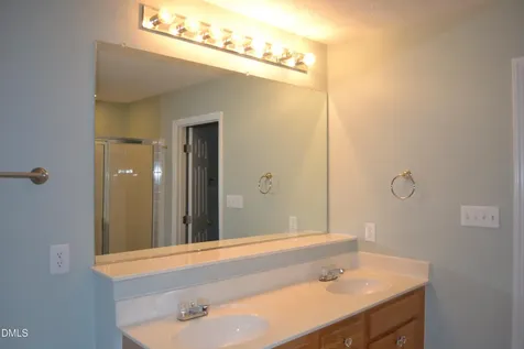 104 Ayelsford Drive Cary NC 27518