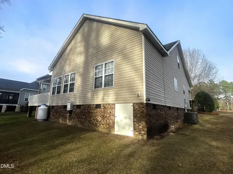 282 Braddock Drive Lillington NC 27546