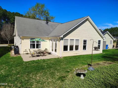 2108 Woodwater Drive Fuquay Varina NC 27526