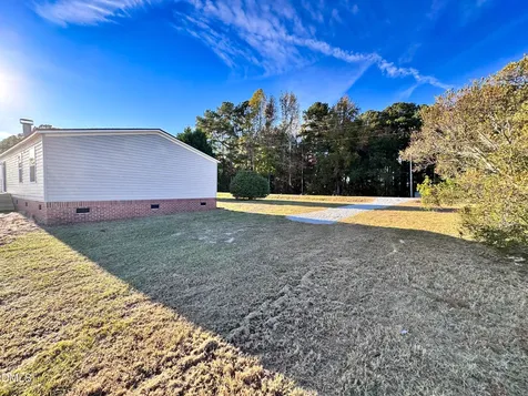 2915 Mclean Chapel Church Road Bunnlevel NC 28323