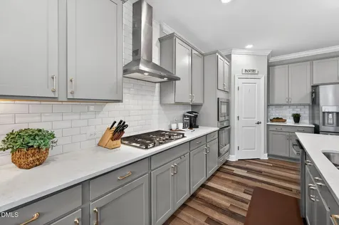 118 Mahogany Raleigh NC 27610