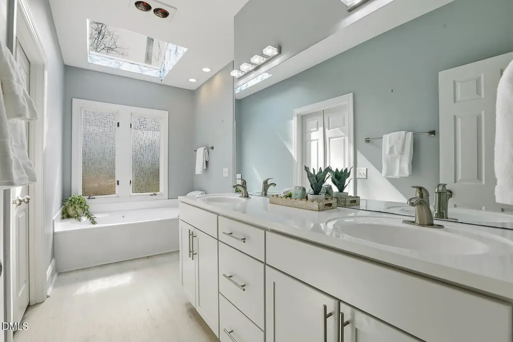 3005 Fownes Court Raleigh NC 27613