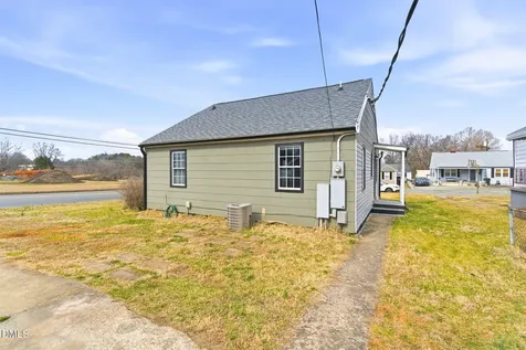 1401 Ashe Street Burlington NC 27217
