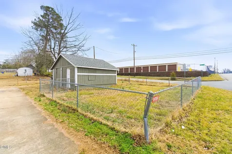 1401 Ashe Street Burlington NC 27217