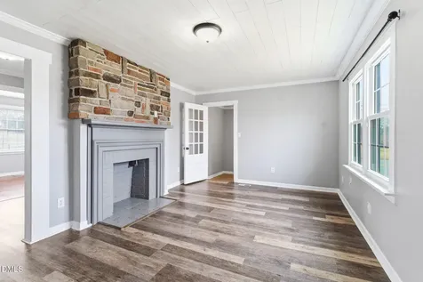 1401 Ashe Street Burlington NC 27217