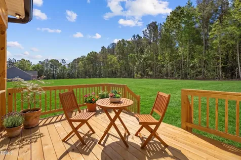 40 Stream View Way Zebulon NC 27597