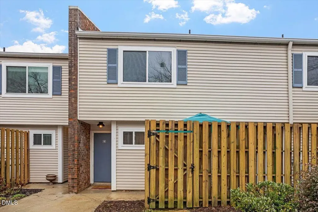 220 Elizabeth Street Chapel Hill NC 27514