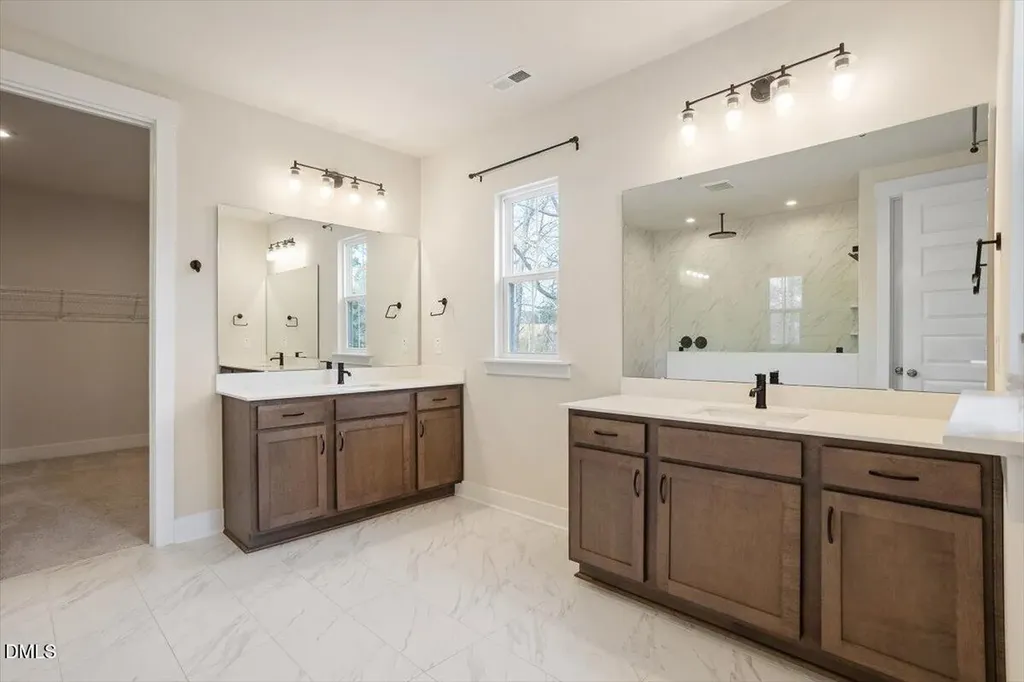 541 Roycroft Drive Wake Forest NC 27587