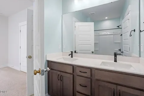 541 Roycroft Drive Wake Forest NC 27587