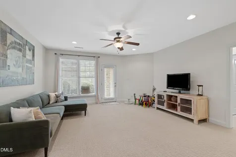 14 Grandwood Circle Durham NC 27712