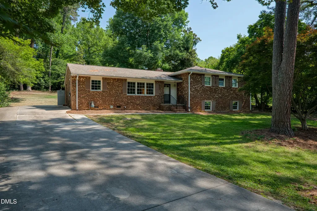 3726 Swift Drive Raleigh NC 27606