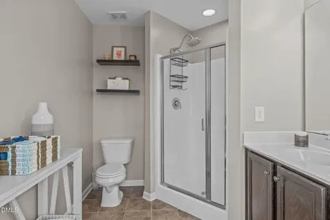 917 Ambergate Station Apex NC 27502
