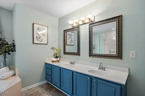 2804 Shofield Court Raleigh NC 27615