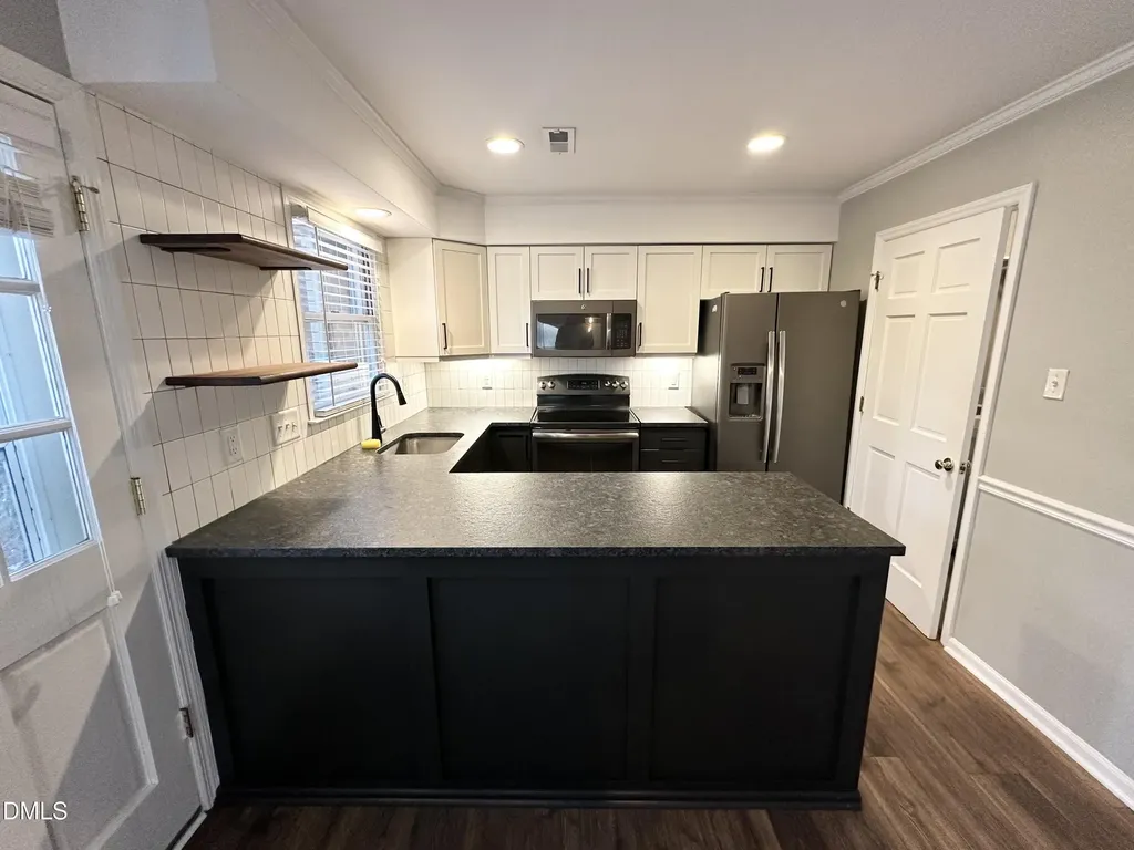 5649 Hamstead Crossing Raleigh NC 27612
