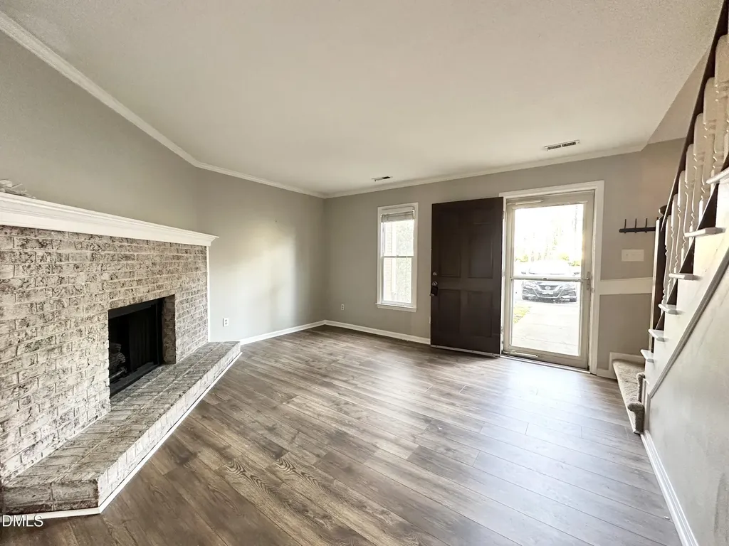 5649 Hamstead Crossing Raleigh NC 27612