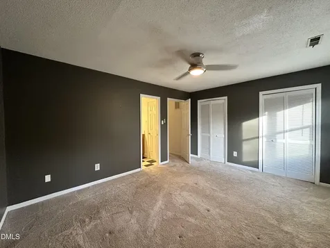 5649 Hamstead Crossing Raleigh NC 27612