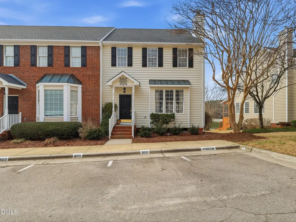 300 Nottinghill Walk Apex NC 27502