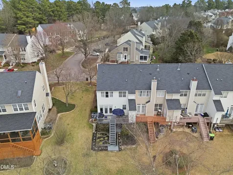 300 Nottinghill Walk Apex NC 27502