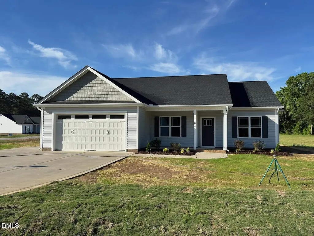 102 Lynn Lane Selma NC 27576