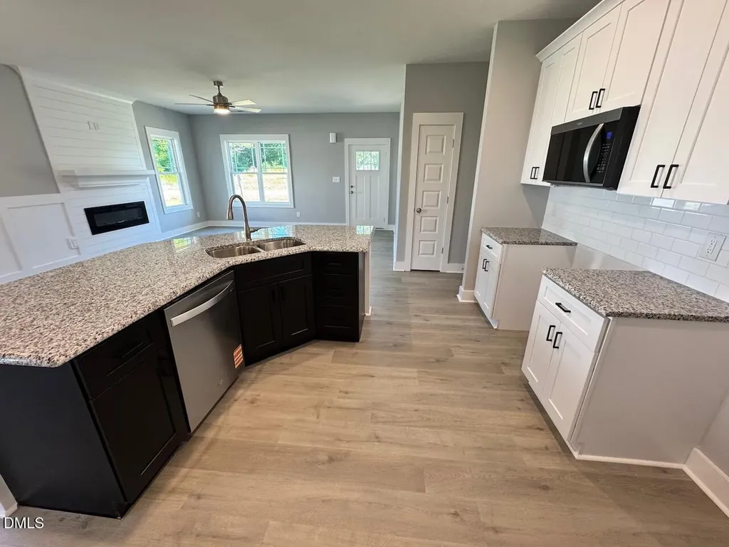 102 Lynn Lane Selma NC 27576