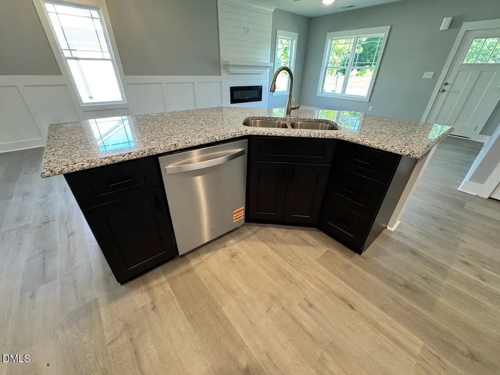102 Lynn Lane Selma NC 27576