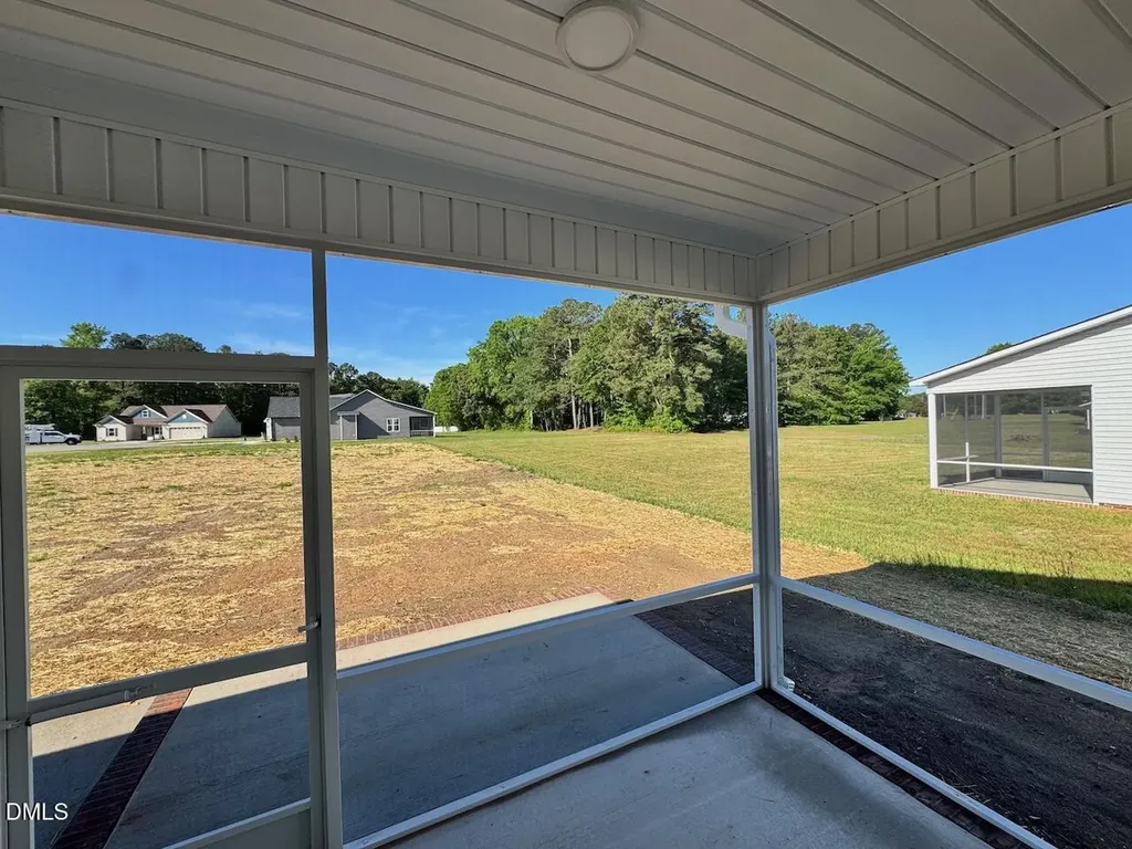 102 Lynn Lane Selma NC 27576