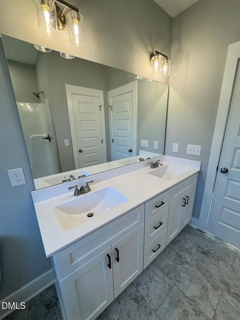 102 Lynn Lane Selma NC 27576