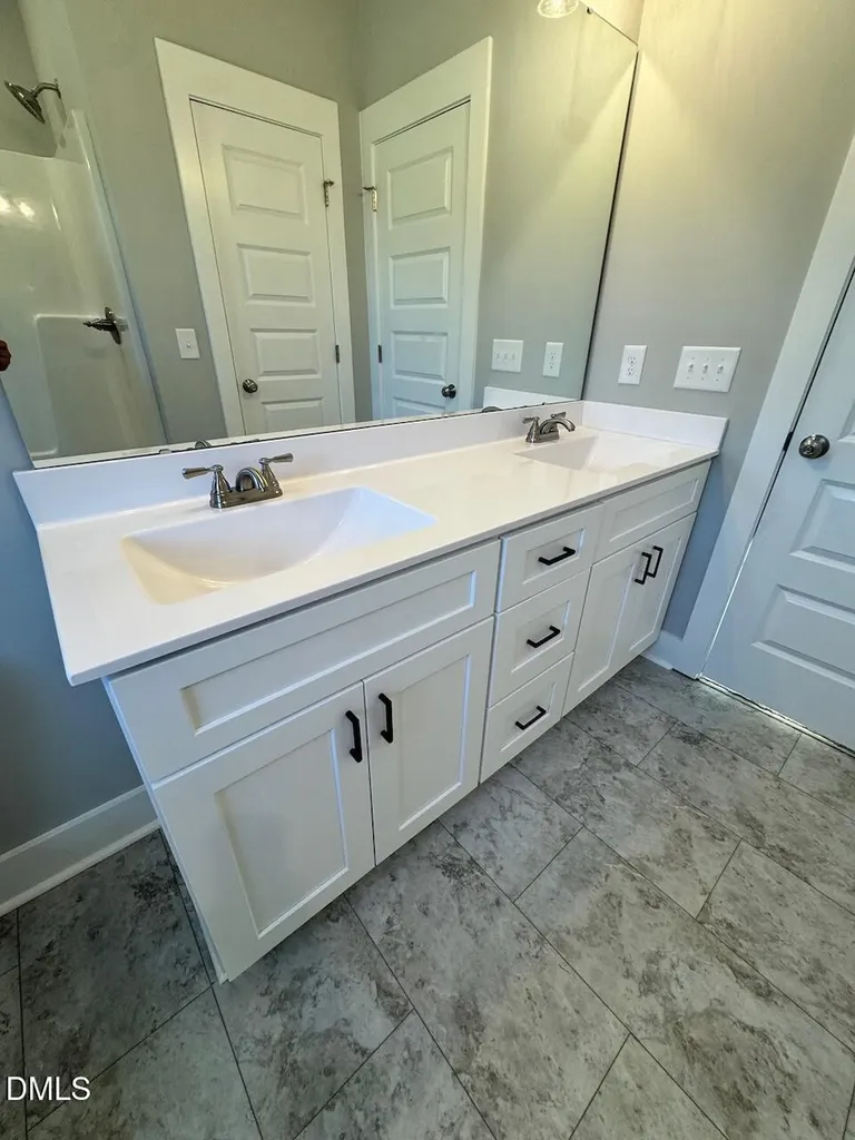 102 Lynn Lane Selma NC 27576