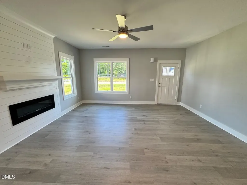 102 Lynn Lane Selma NC 27576