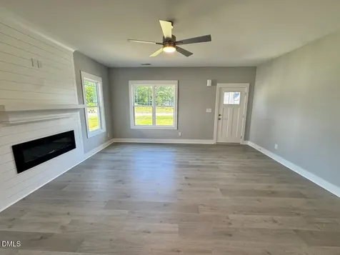 102 Lynn Lane Selma NC 27576
