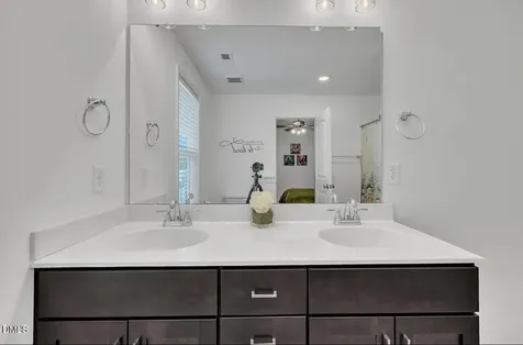 407 Collier Street Smithfield NC 27577