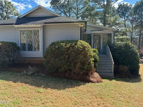 106 Sandham Court West End NC 27376