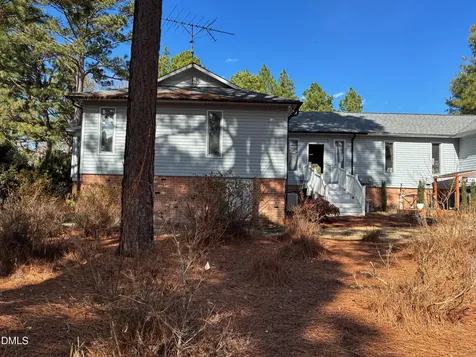 106 Sandham Court West End NC 27376