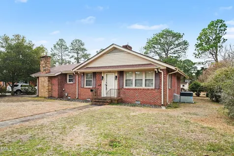 1802 E Pine Street Goldsboro NC 27530