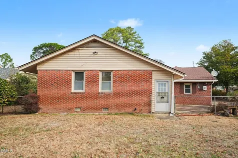 1802 E Pine Street Goldsboro NC 27530