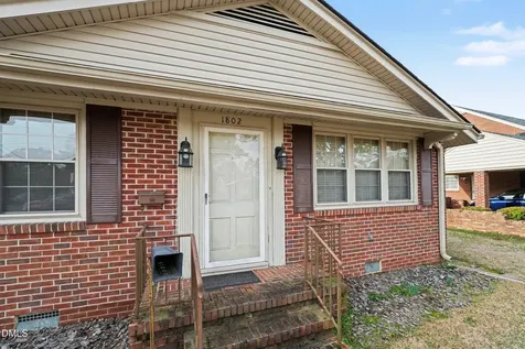 1802 E Pine Street Goldsboro NC 27530