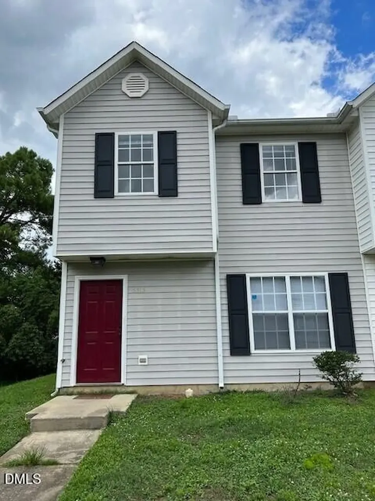 5513 Bringle Court Raleigh NC 27610