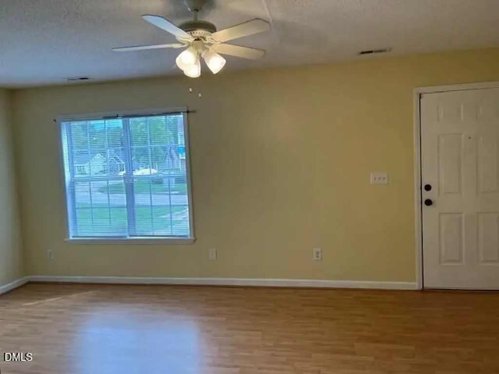5513 Bringle Court Raleigh NC 27610