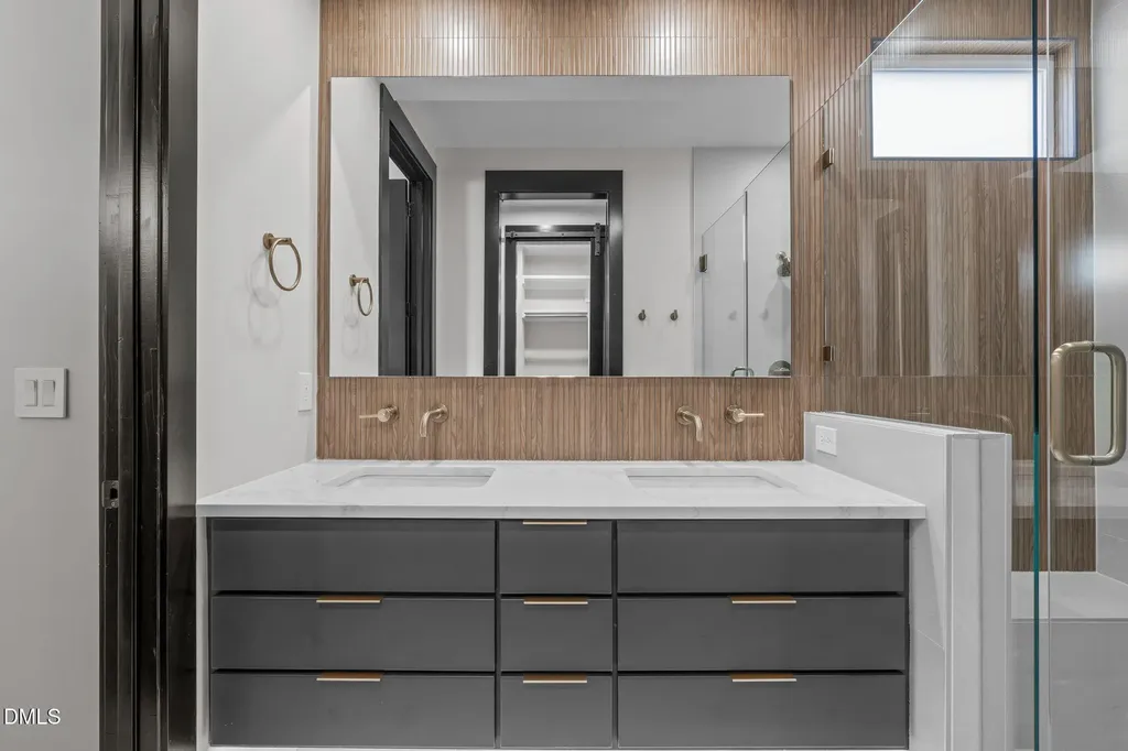 226 Woodsborough Place Raleigh NC 27601