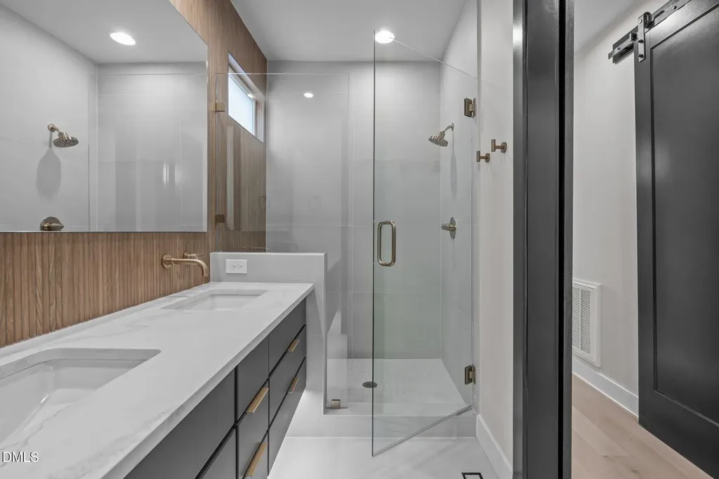 226 Woodsborough Place Raleigh NC 27601
