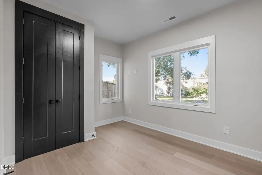 226 Woodsborough Place Raleigh NC 27601