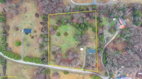 7921 Pegg Neave Road Snow Camp NC 27349